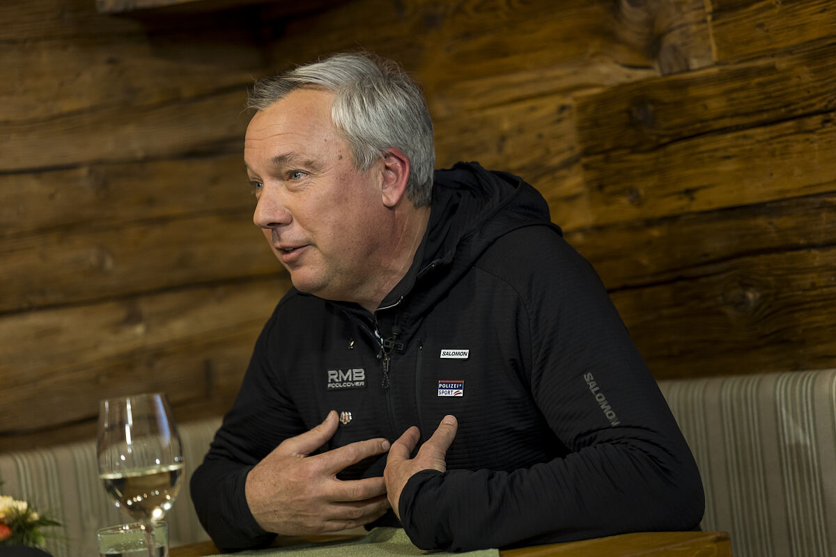 PW - 04 - Sport und Talk aus dem Hangar-7