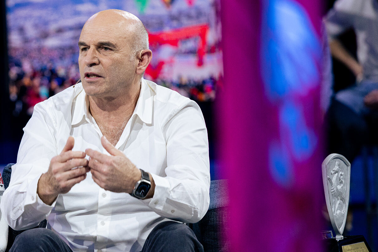 PW - 05 - Sport und Talk aus dem Hangar-7