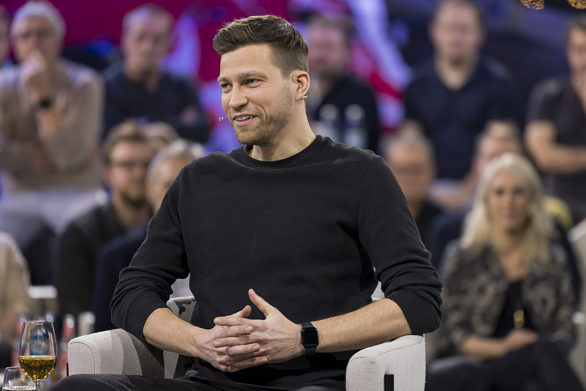 PW - 05 - Sport und Talk aus dem Hangar-7