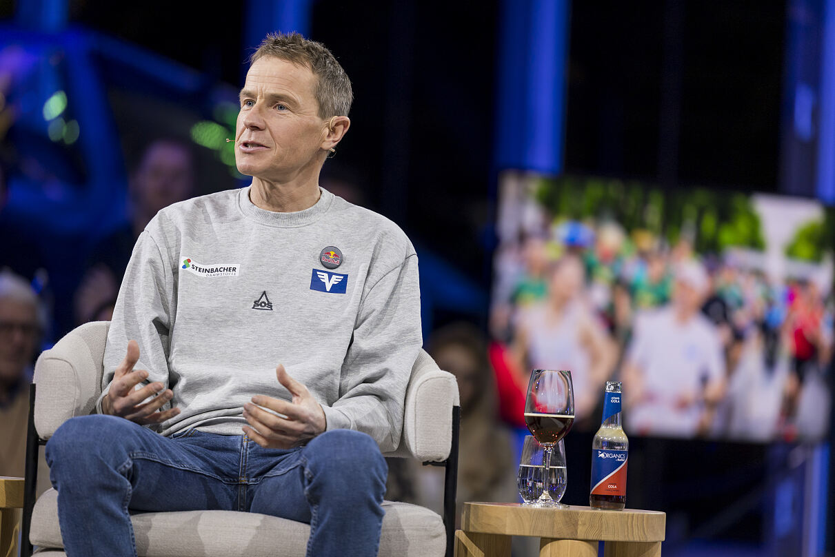 PW - 05 - Sport und Talk aus dem Hangar-7