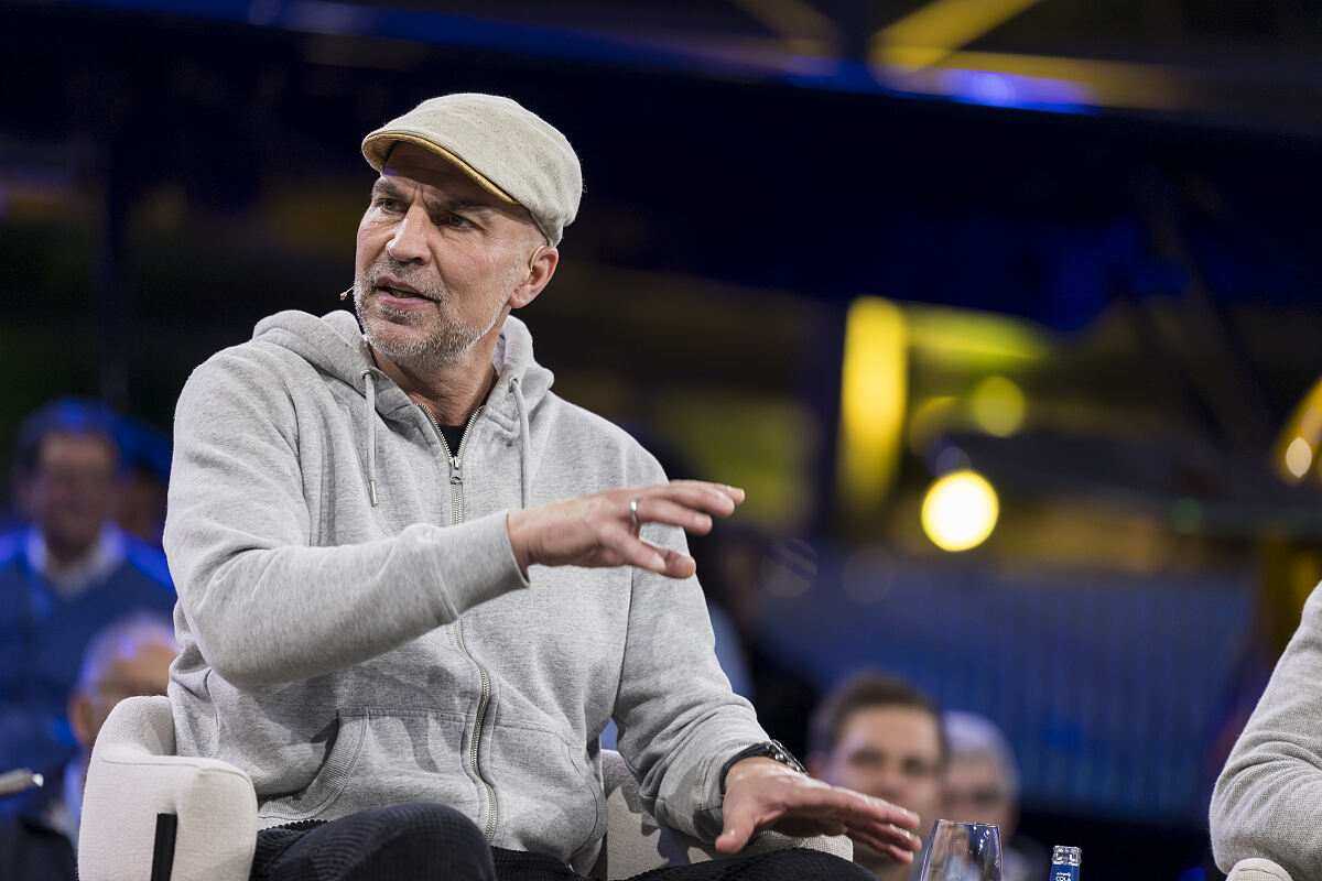 PW - 05 - Sport und Talk aus dem Hangar-7