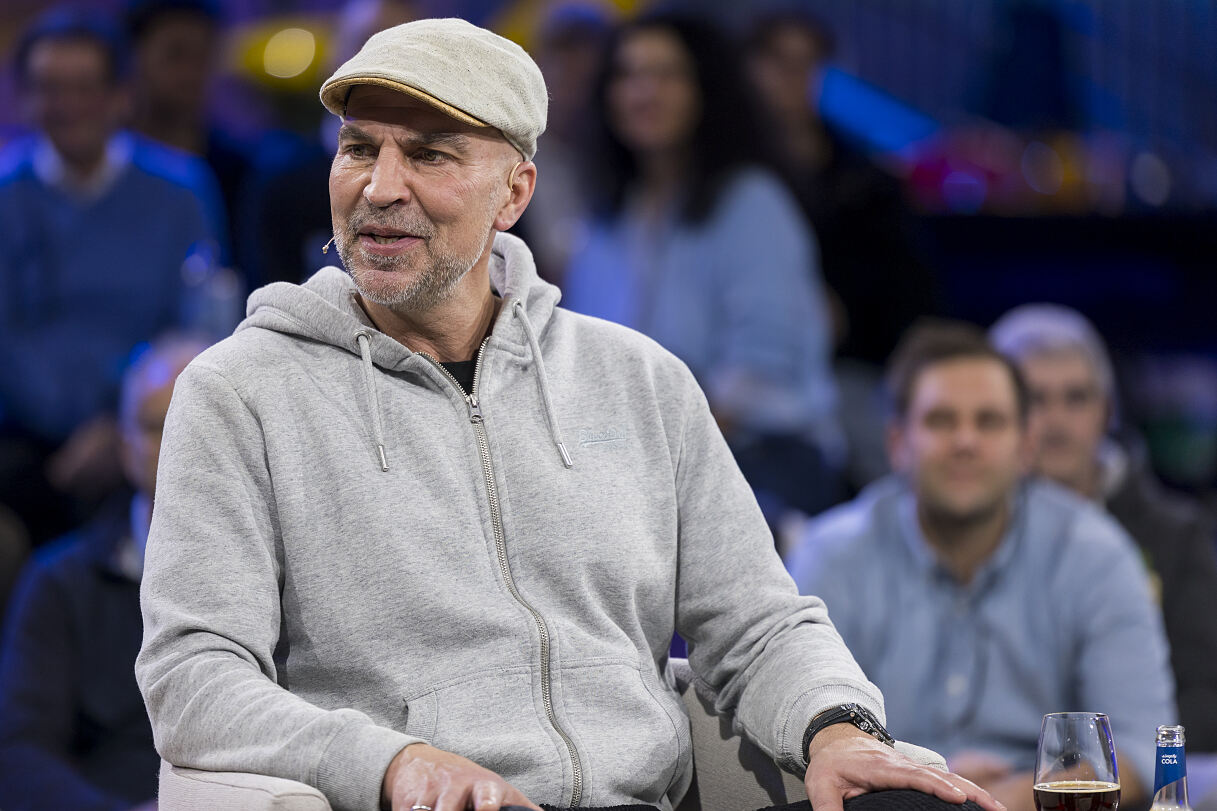 PW - 05 - Sport und Talk aus dem Hangar-7