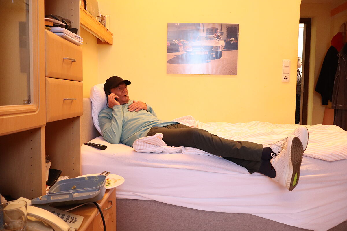 PW - 00 - Fahndung Österreich  Home Invasion